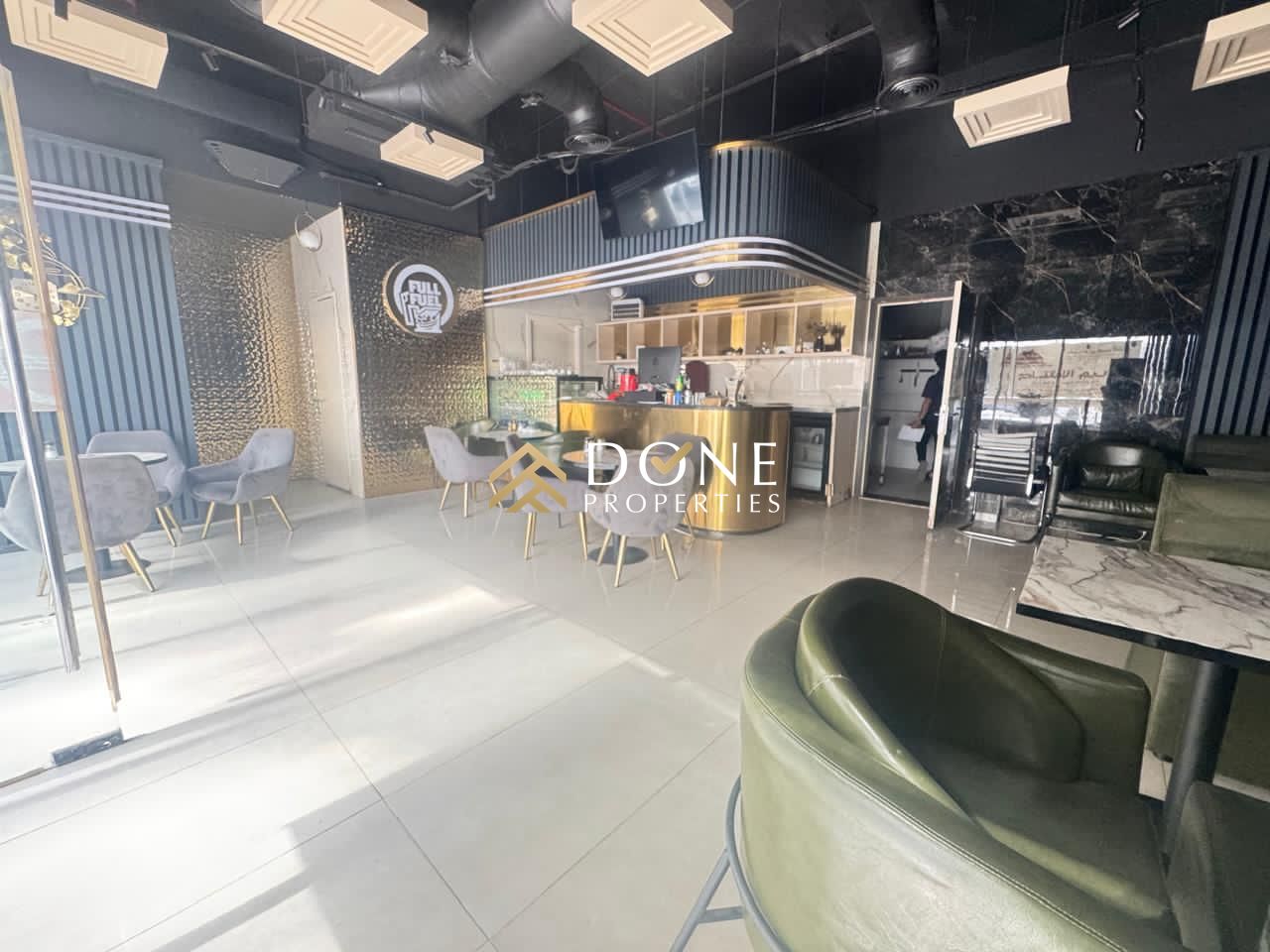 STRATEGICALLY LOCATED BIG SHOP FOR ALL BUSINESS PLANS