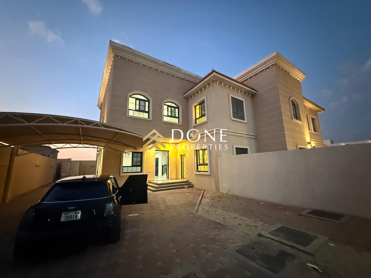 LUXURY 4BHK VILLA WITH MAID ROOM IN hoshi Sharjah near to Dubai