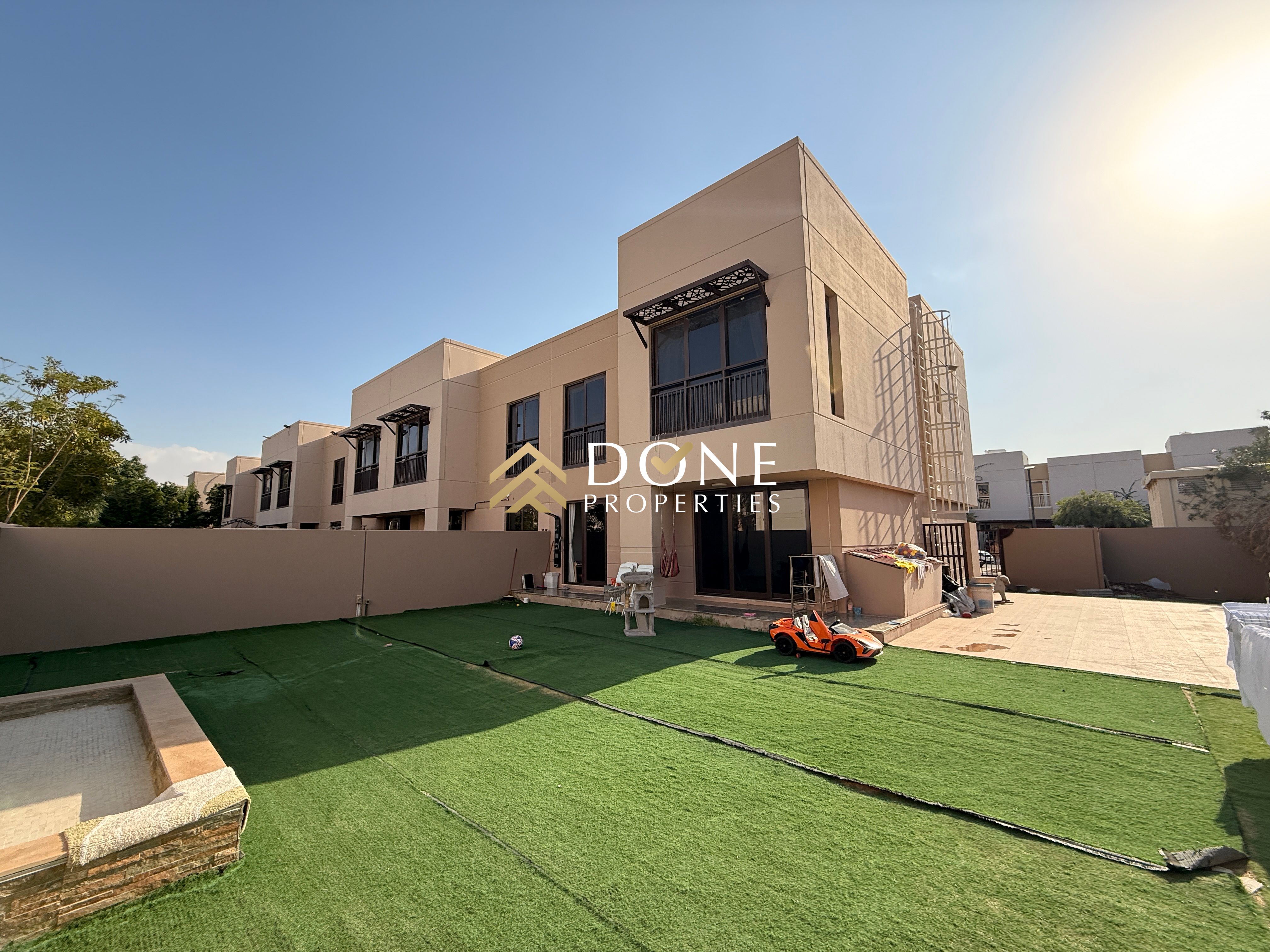 LUXURY 4BHK CORNER UNIT WITH GARDEN IN AL ZAHIA