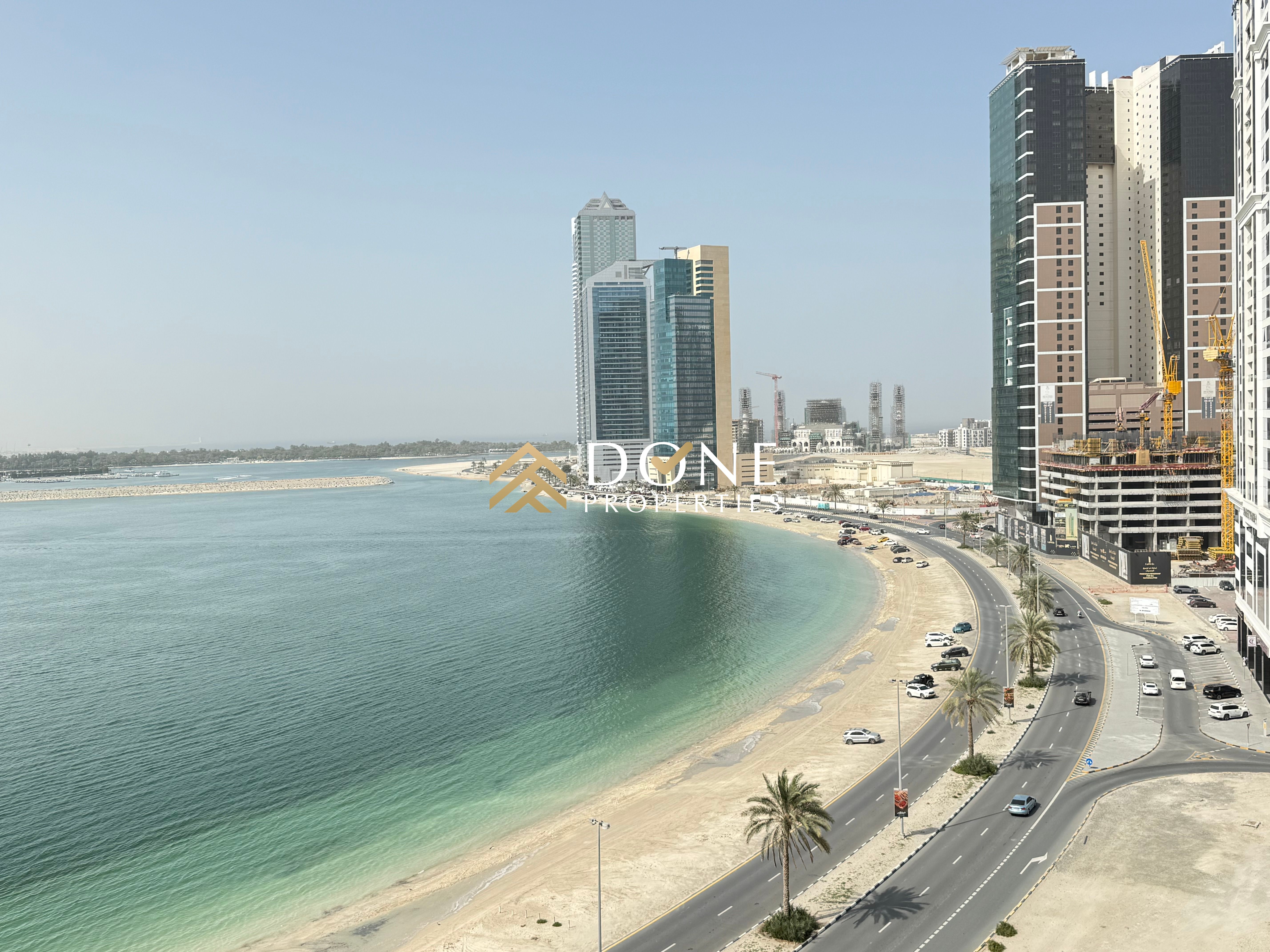 The waterfront workspace ! With beautiful meetings room and washroom