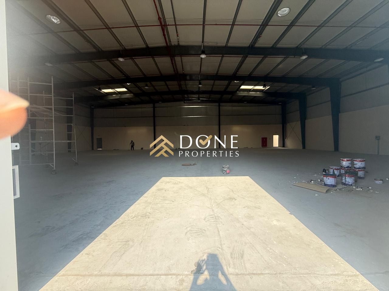 Brand new luxury warehouse 183kw electric power with sparte office space business area ready to move only jest 1.1M