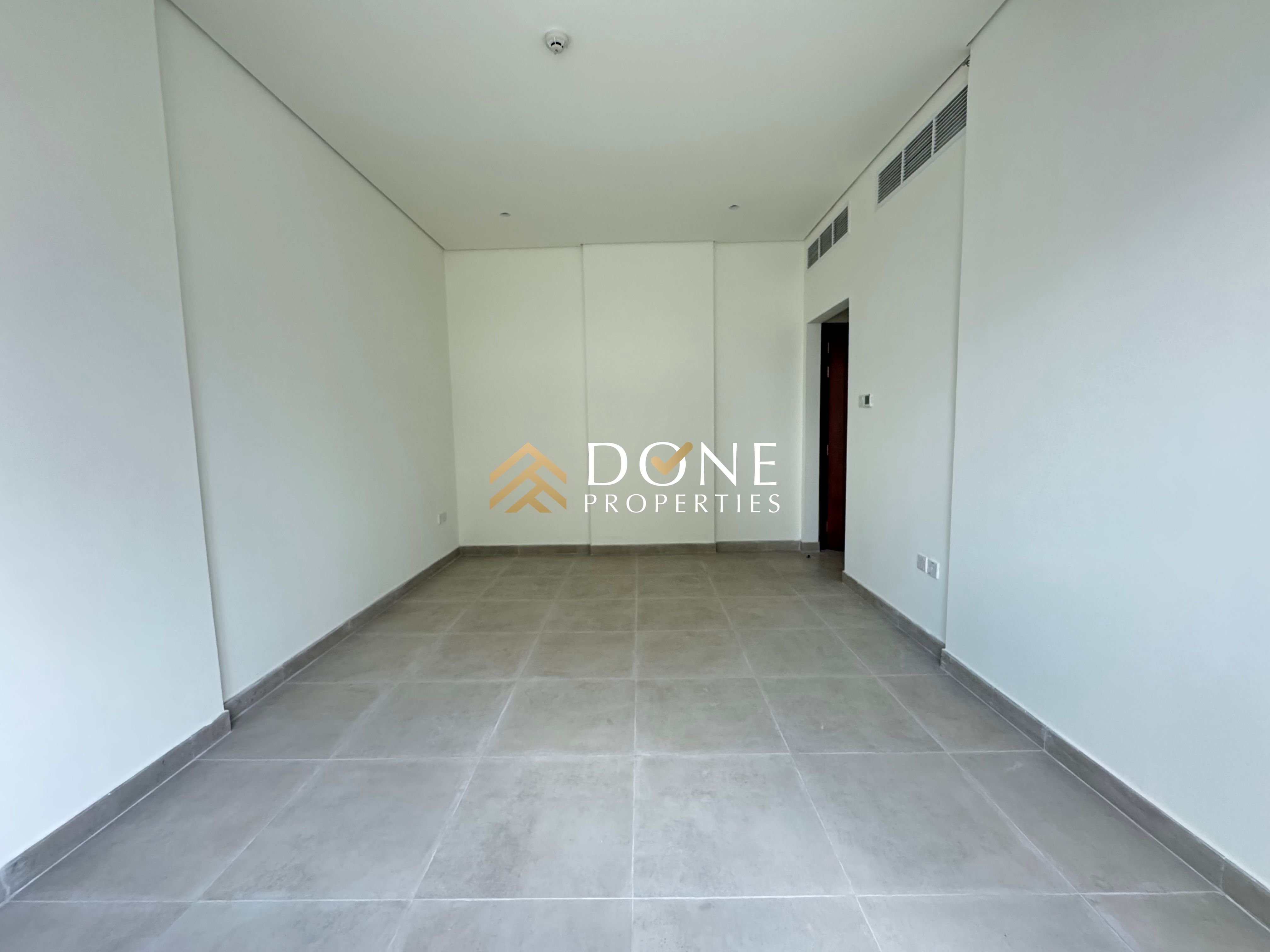 No commission 12 cheque payment Brand new luxury 1bhk with balcony 2wishroom ready to move only jest 45k