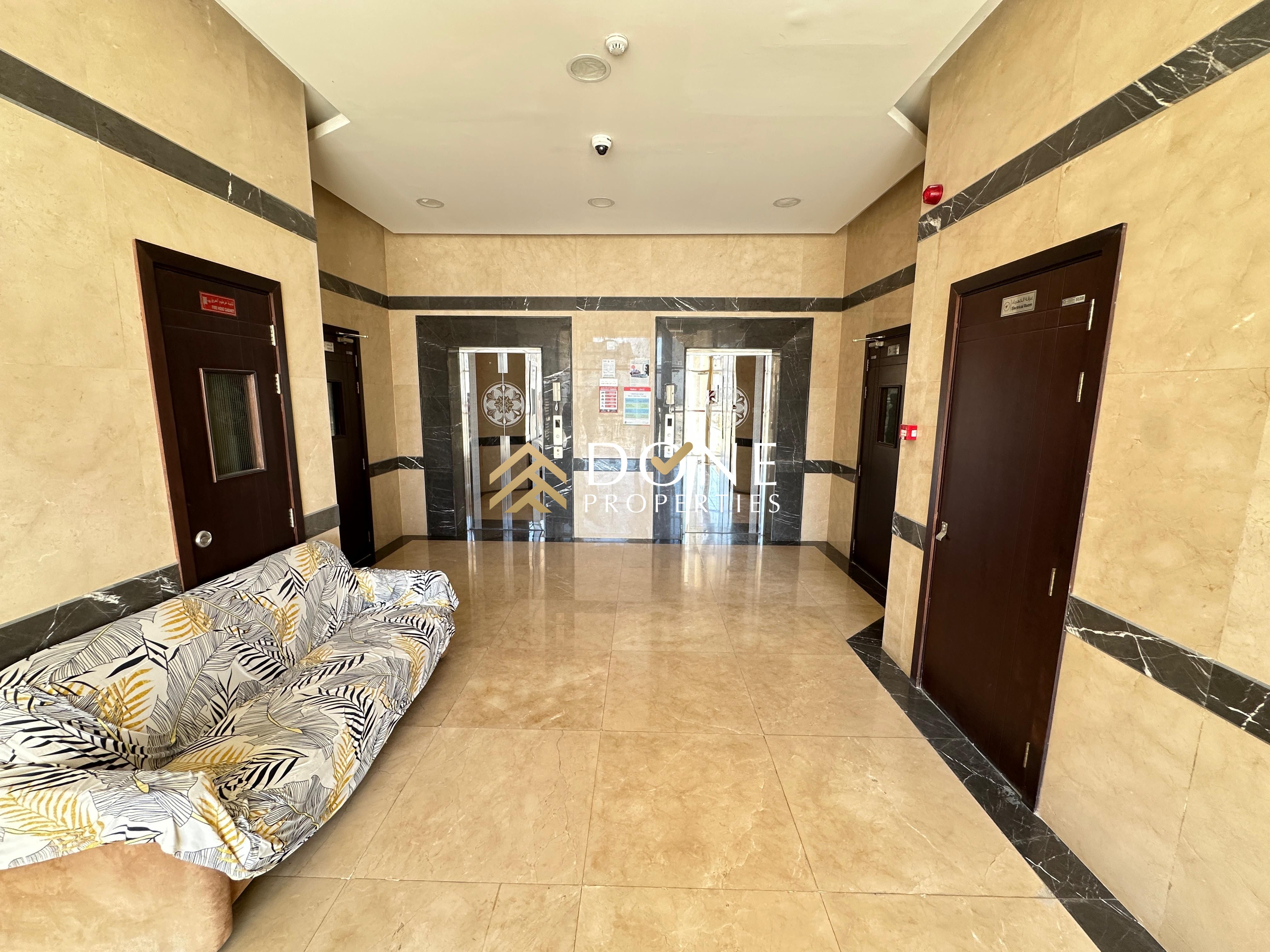 1year old building luxury 1Bhk with 2wishroom ready to move in family building only 36k