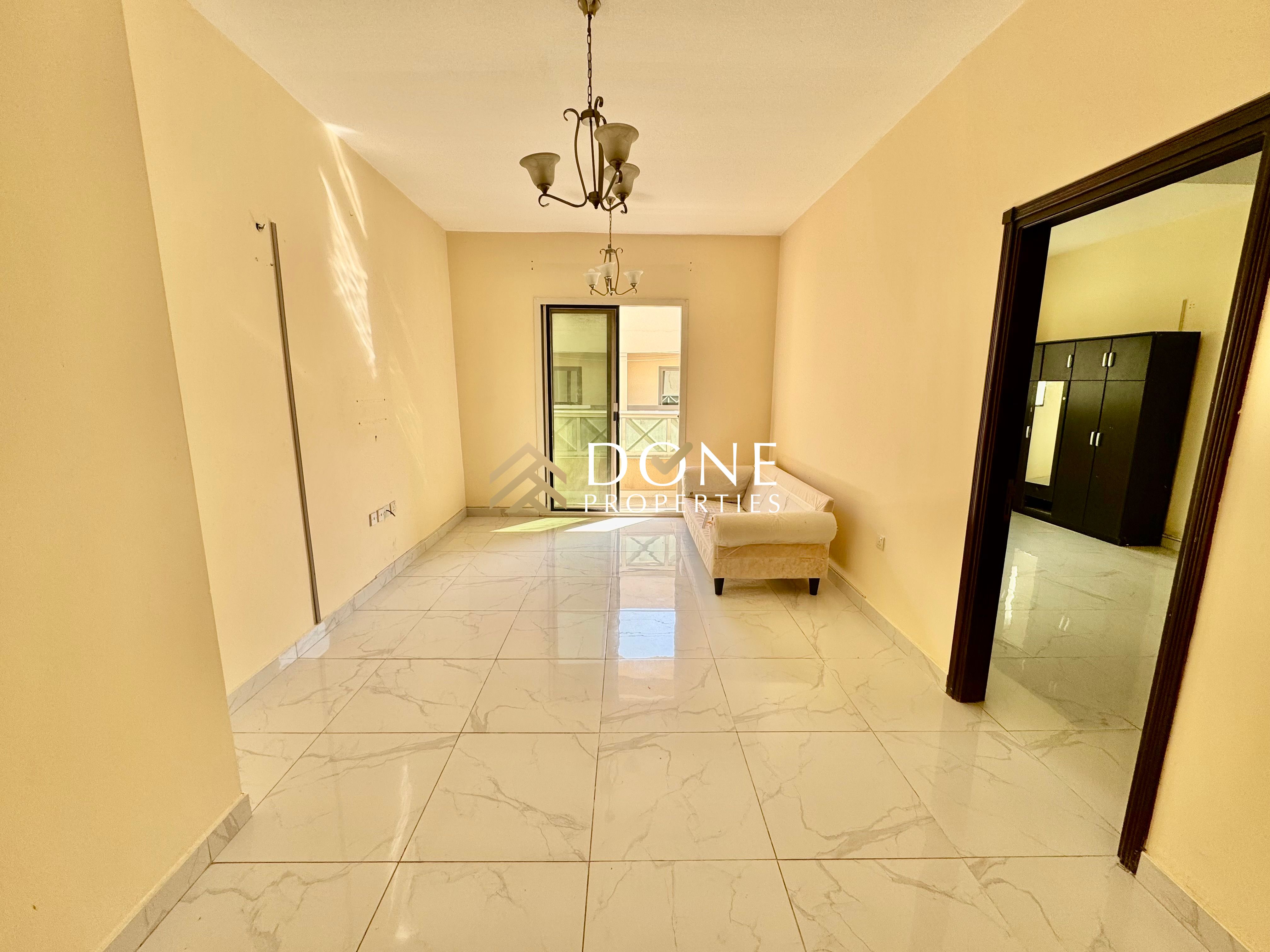 12 cheque payment possible!Spacious 1bhk near to Muwaileh Park with balcony wardrobe and with covered. parking