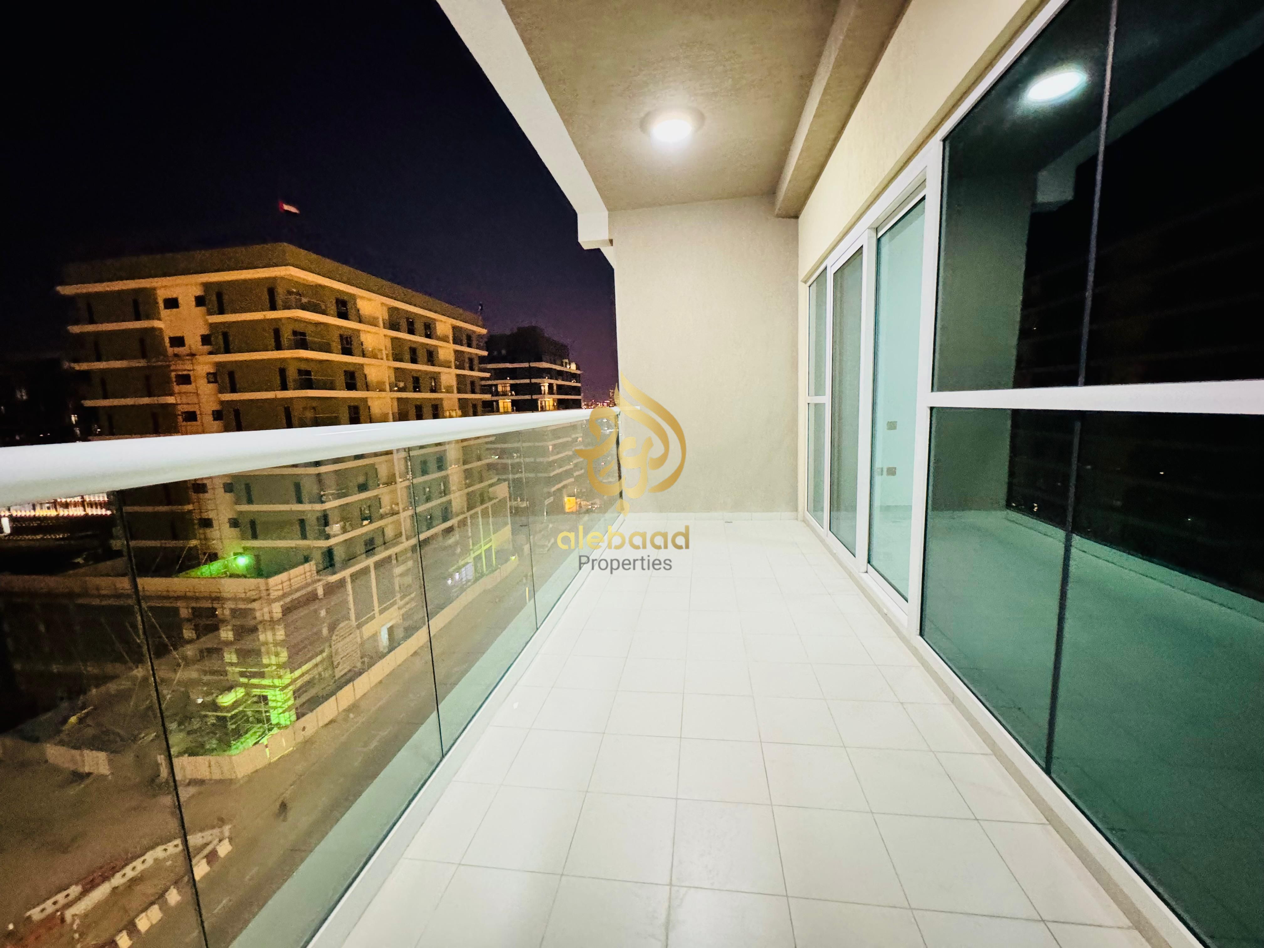 Amazing apartment with kitchen appliances family place very nearby metro