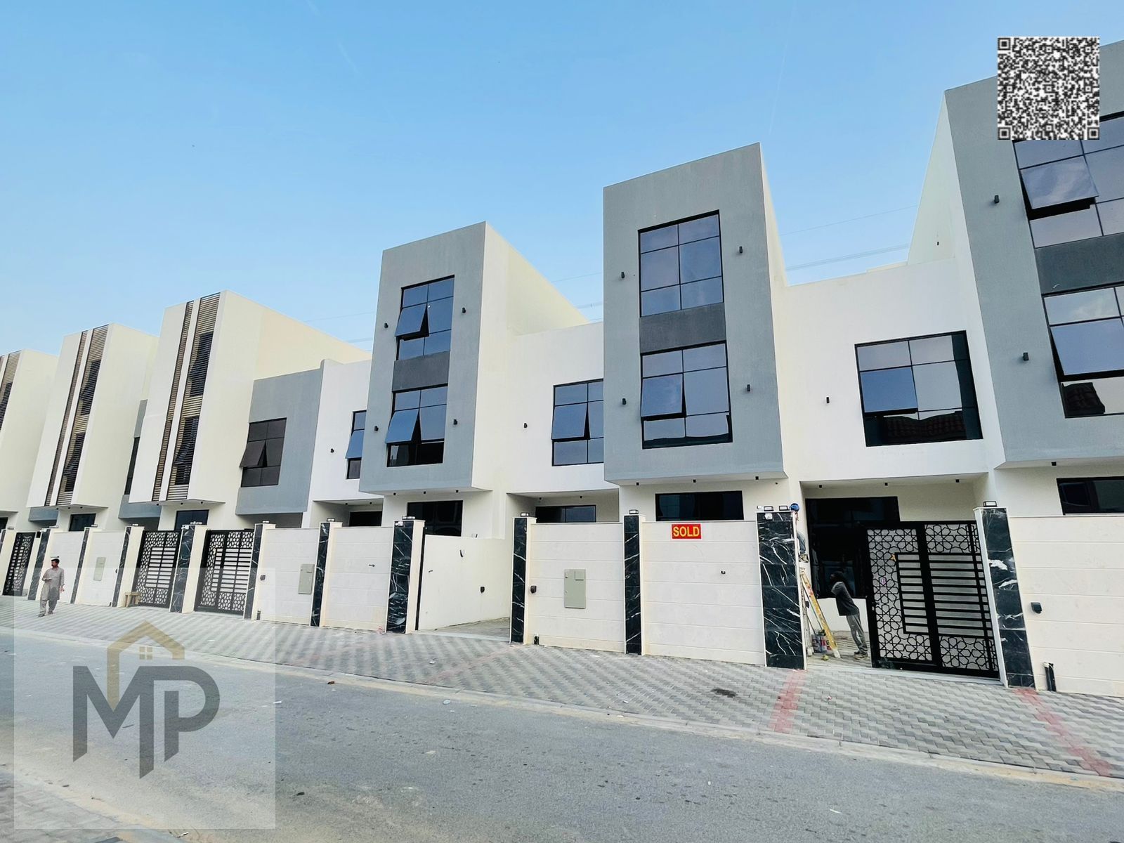 Villa for sale in Al Yasmin – Ground + First + Roof | 6 bedrooms | Large kitchen | Includes air conditioning