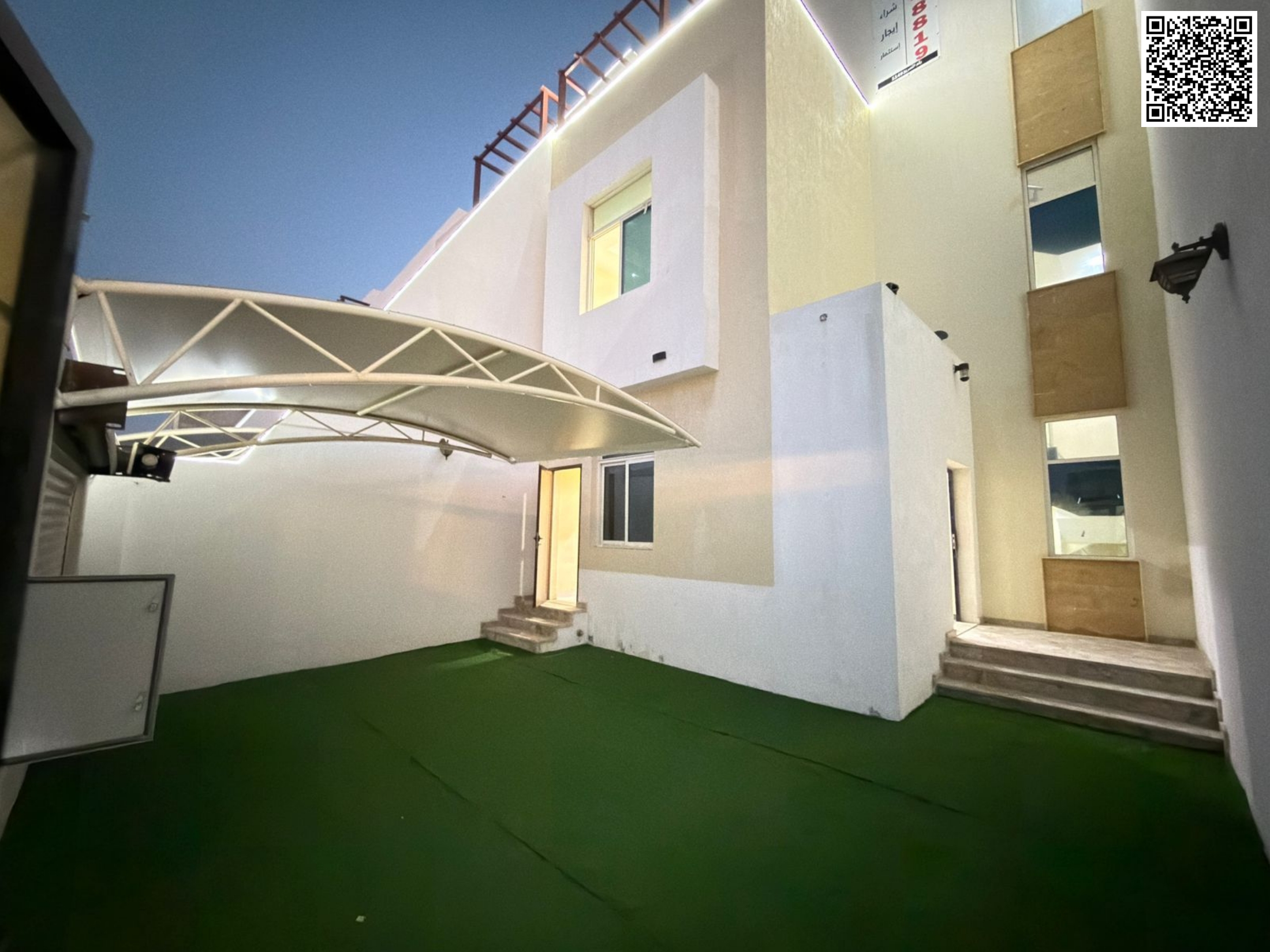 For sale at an excellent price: a ready-to-move-in villa in Al-Zahiyah neighborhood, including electricity, water, and air conditioners.