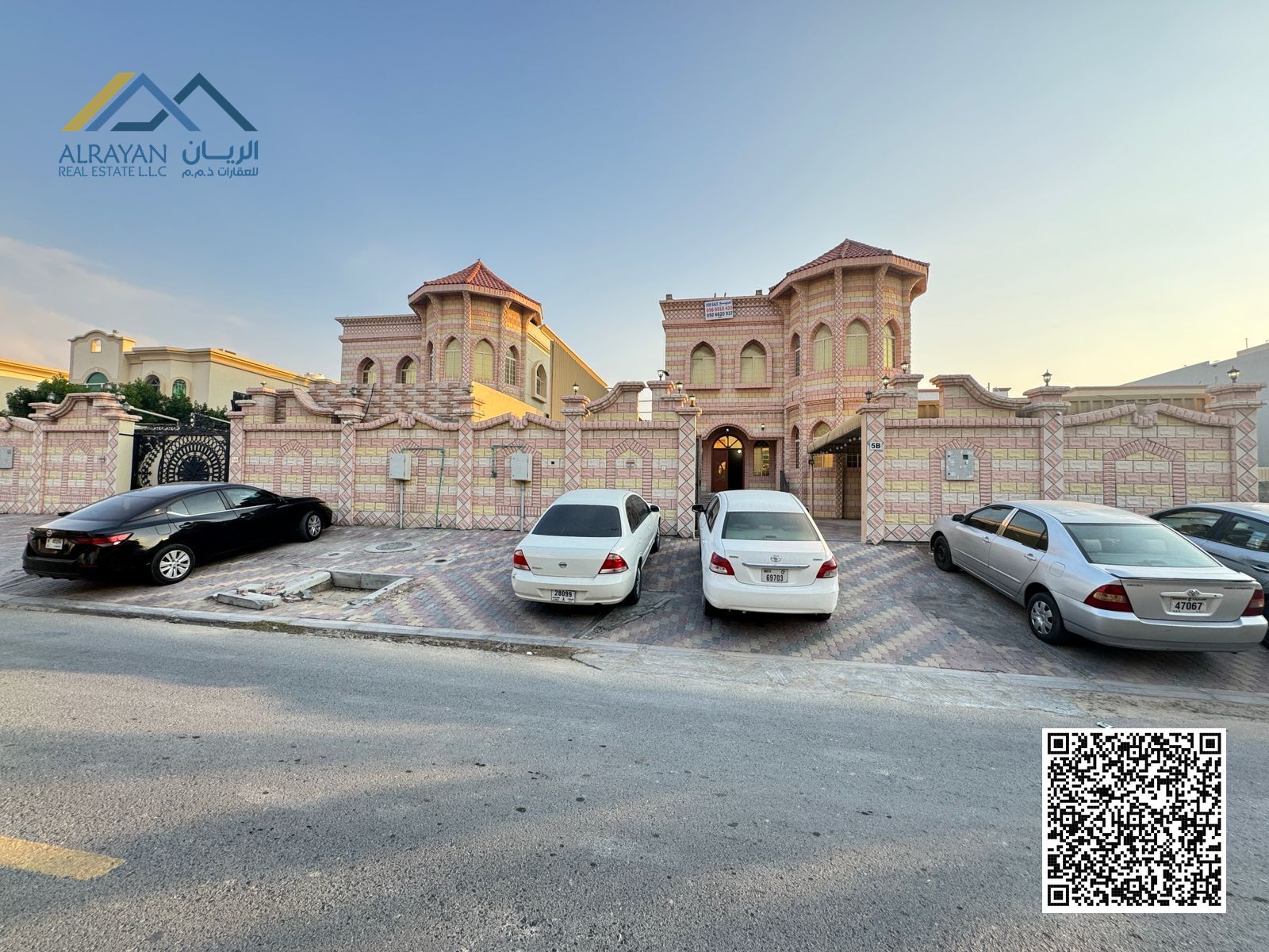 Luxury villa for sale in the heart of Ajman, Al Rawda 3. Super deluxe finishing. The villa is in an excellent location at the Sheikh Ammar Street