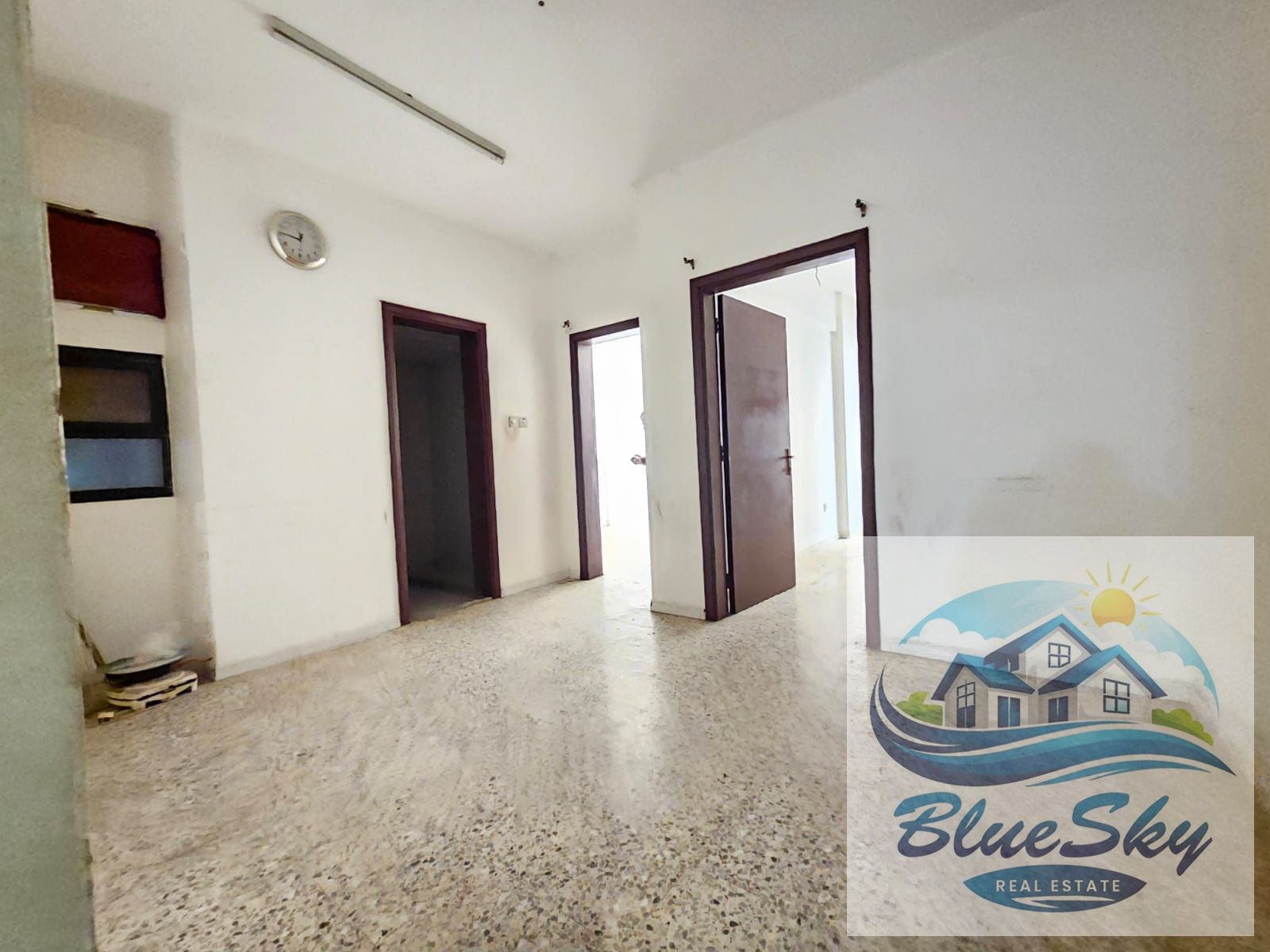 CHEAP PRICE BEAUTIFUL 1BHK APARTMENT WITH BALCONY WITH Close Hall just for rent 30k