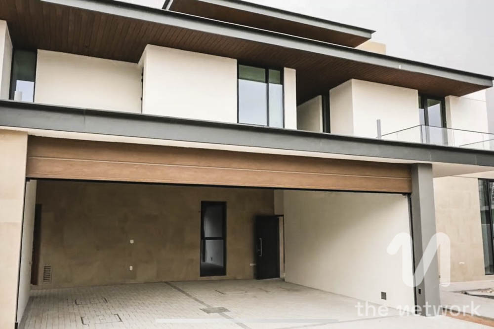 Huge Plot | North-East Facing | Ready in 3 Months