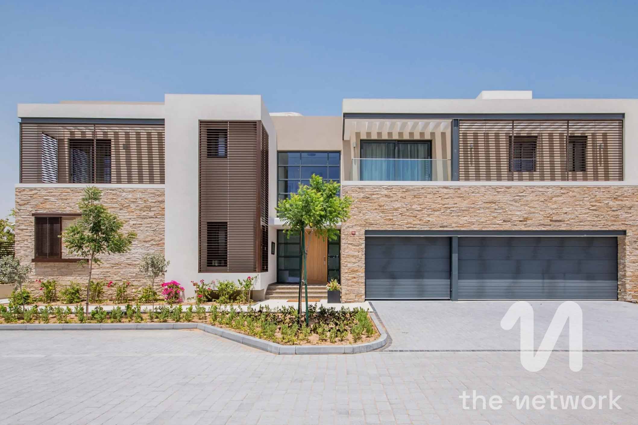 FOREST VILLA | BRILLIANT LOCATION | LUXURY FINISH