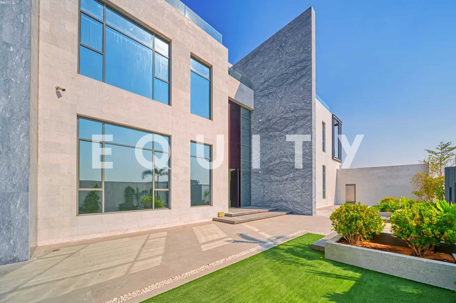 View Now | Ultra Luxury | Awesome Location