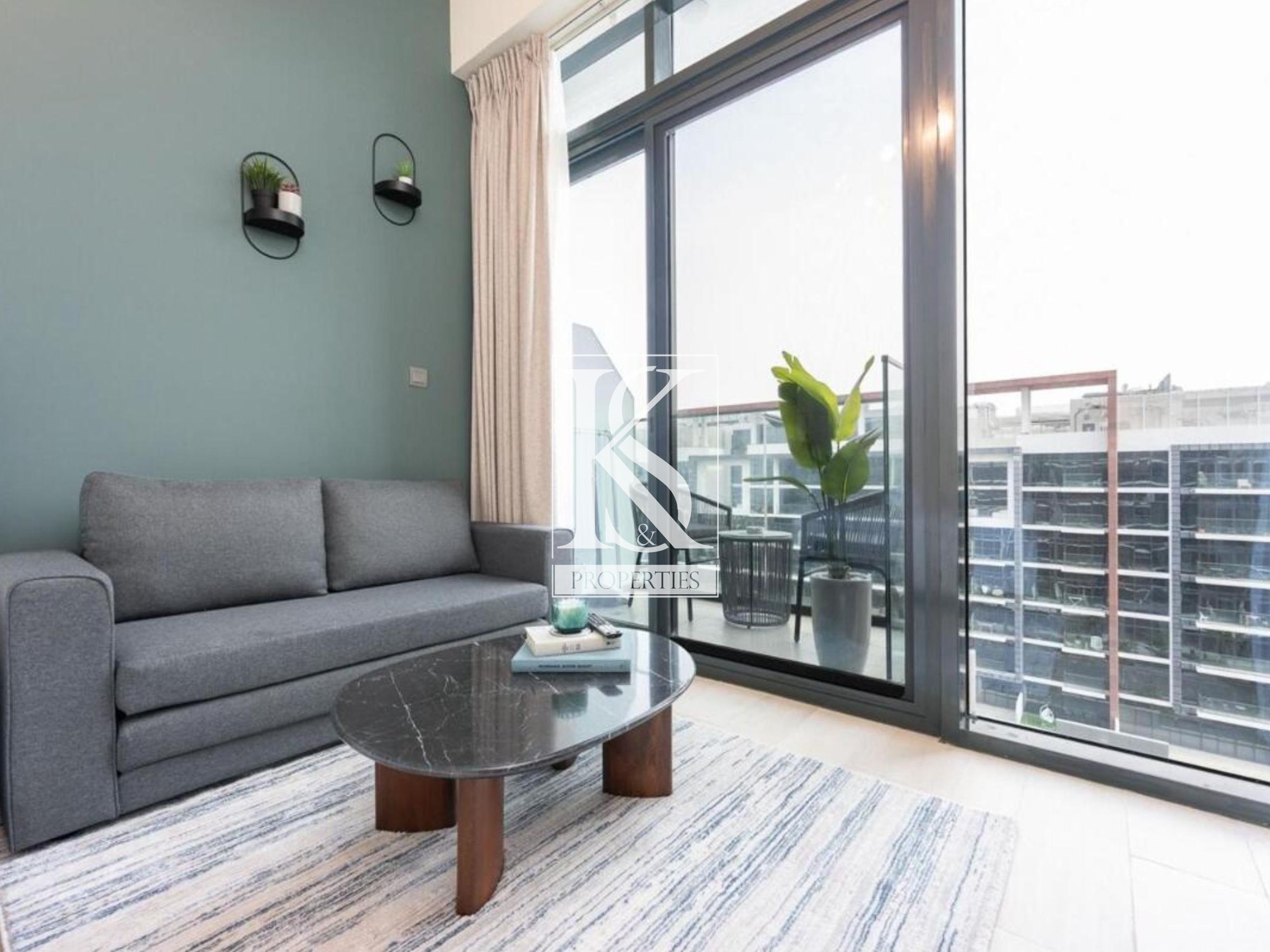 12 Cheques | Including Bills | Hotel Style Studio