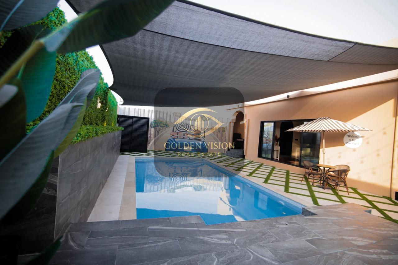 2 bedroom villa with pool in Khuzam