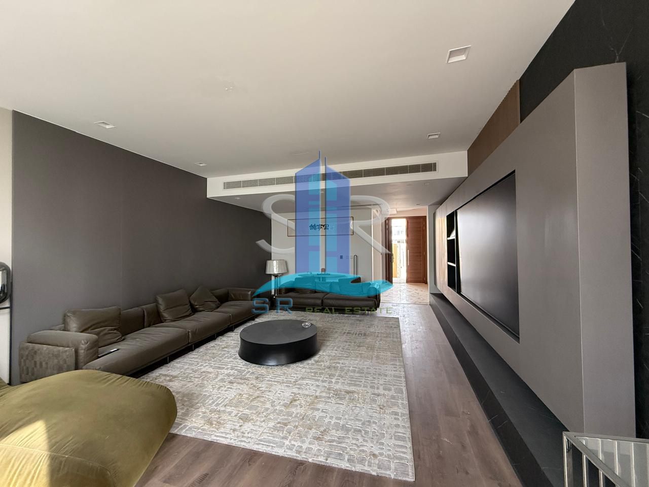 Exclusive | Custom Built | Furnished | Single Row