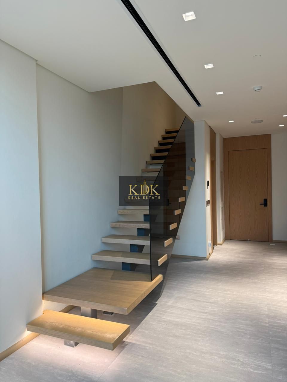 Smart Home | 1BHK Duplex | Multiple Cheques