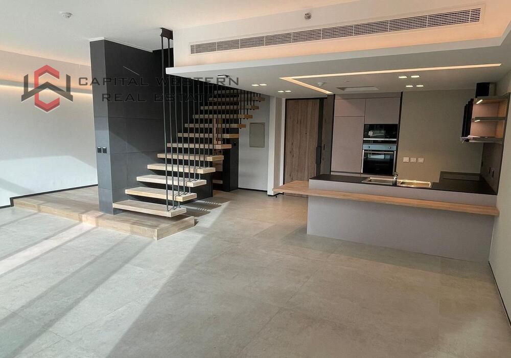 Luxurious Duplex | Spacious | Vacant on Feb15