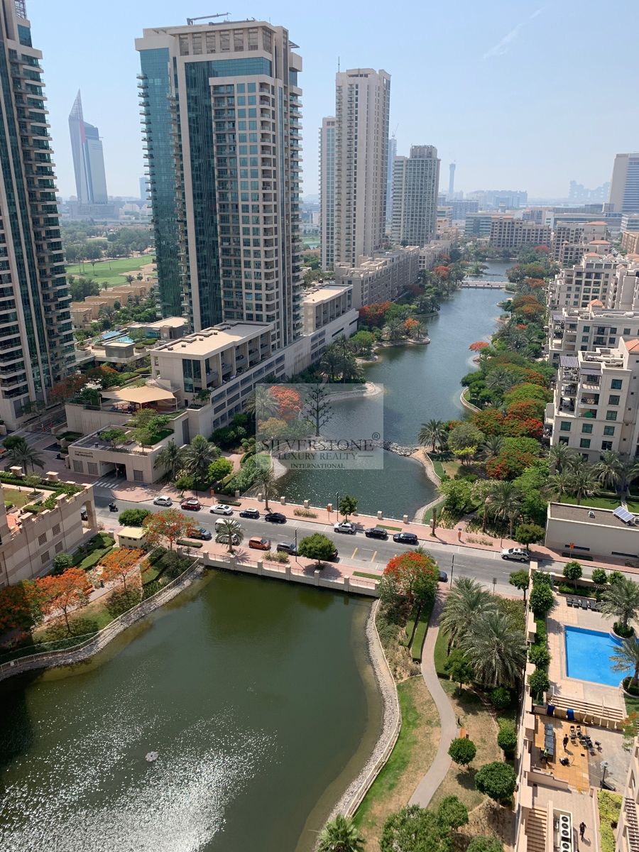 Chiller Free | High Floor | Lake Views