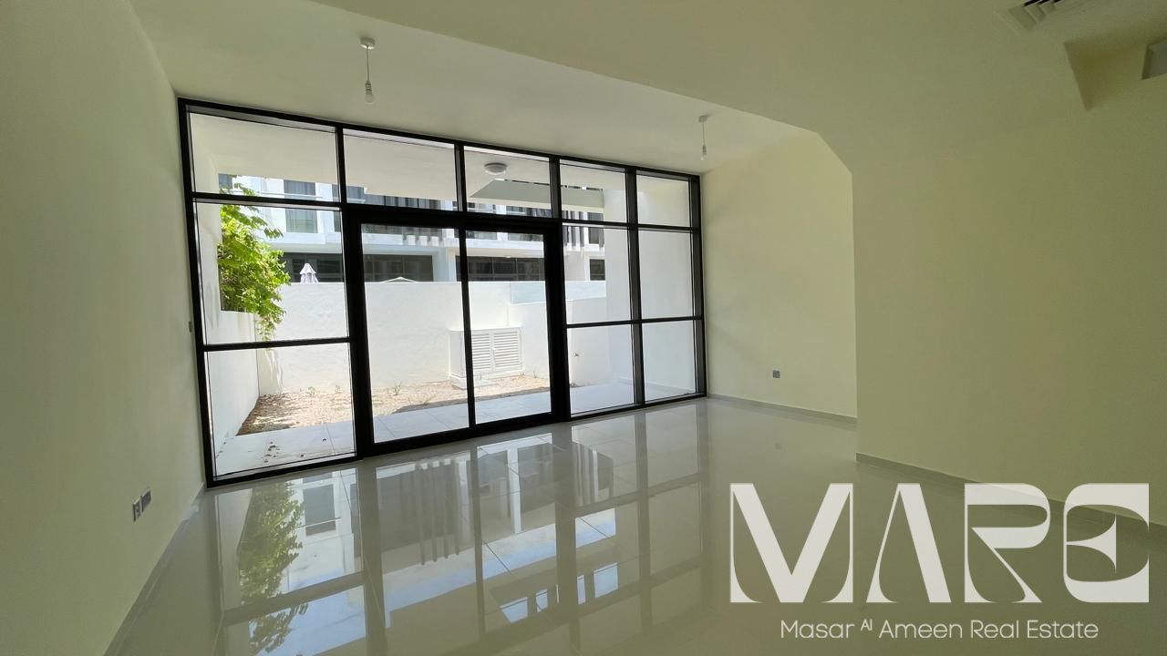 Spacious | Closed Kitchen | Perfect Condition