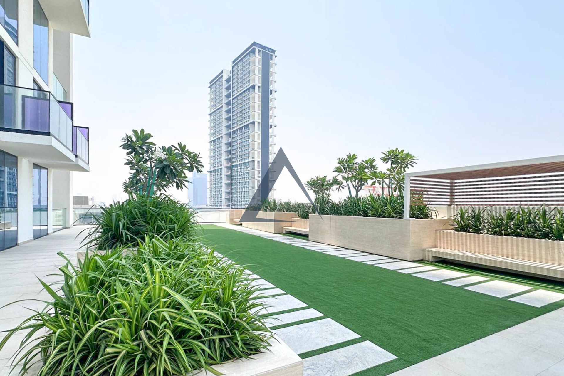 Modern Studio for Rent | Binghatti House | Fitted Kitchen Appliances | Ready to Move