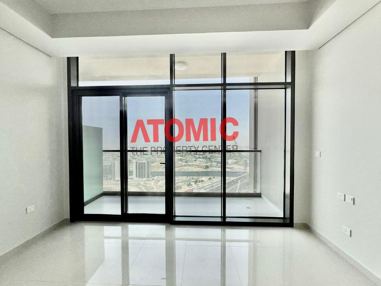 Unfurnished Studio ll Huge Layout ll High floor!!!