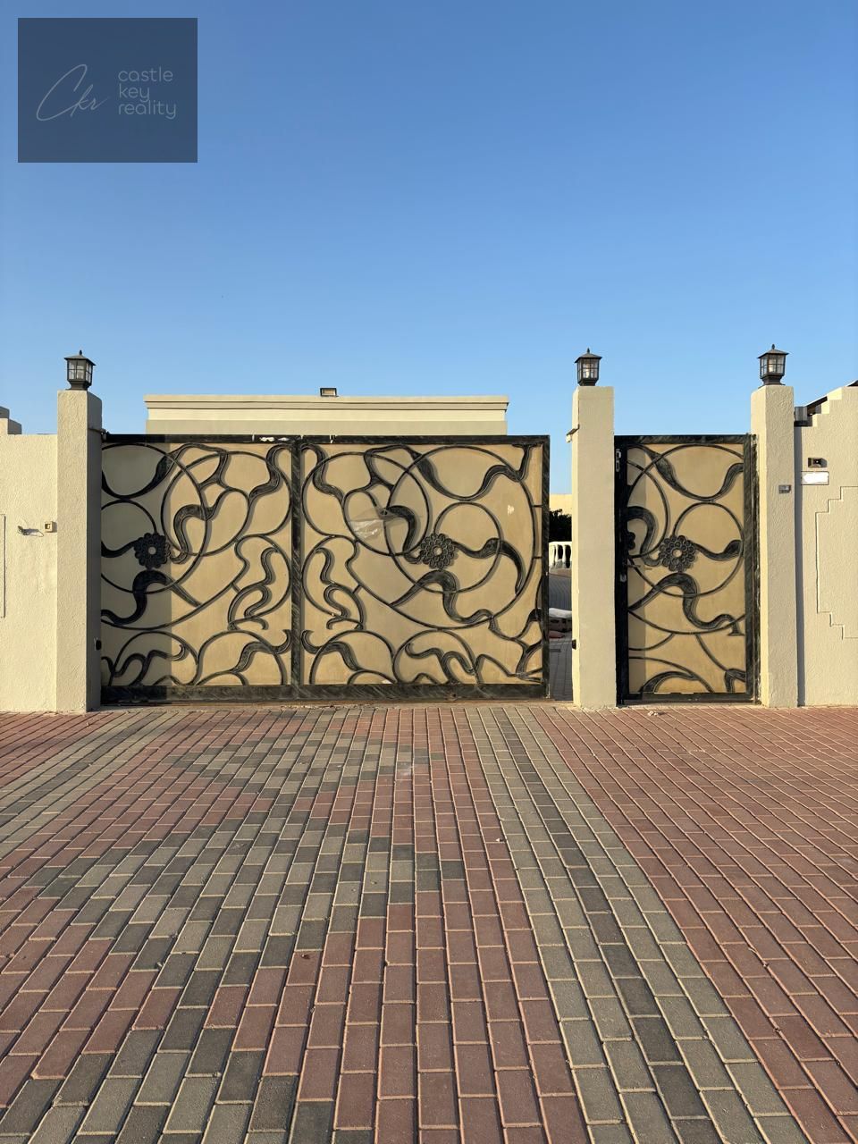 LUXURY VILLA WITH HUGE COMPOUND & POND - 3 BHK + EXTENSION