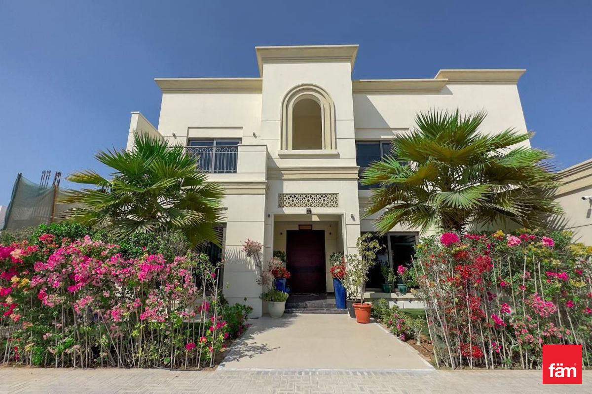 Privacy | Corner | Pool | Amazing Layout