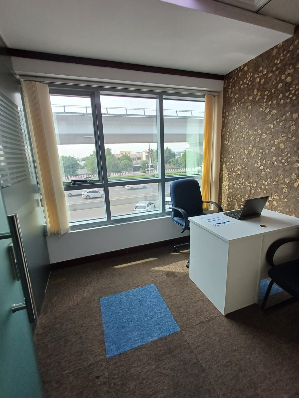 Ideal Workspace at Unique World Business Center
