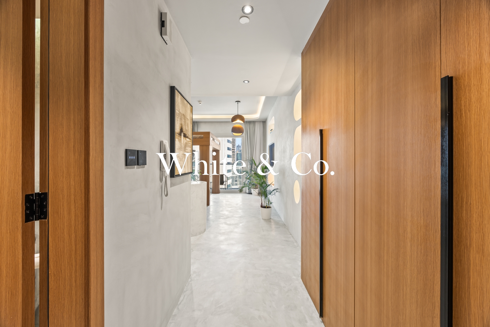 Newly Renovated | Canal View | Special Unit