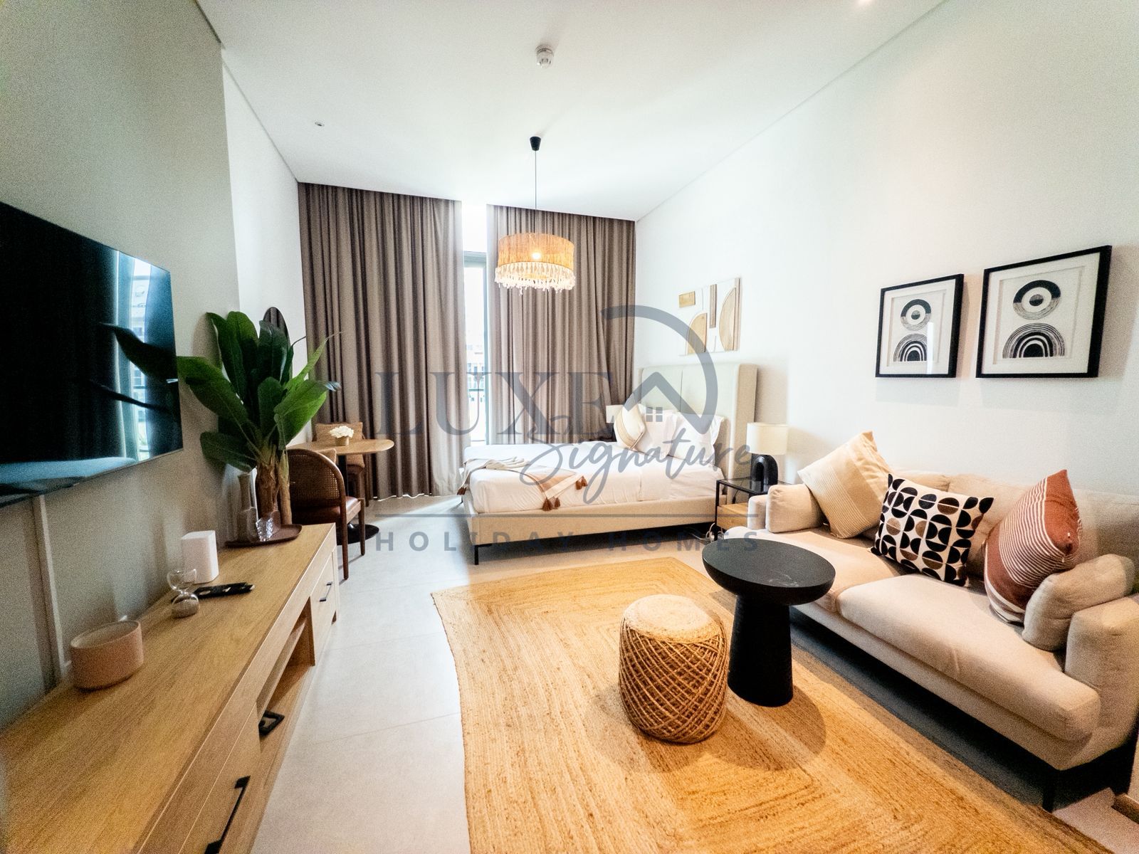 LUXURIOUS STUDIO IN JVC || CALL US NOW