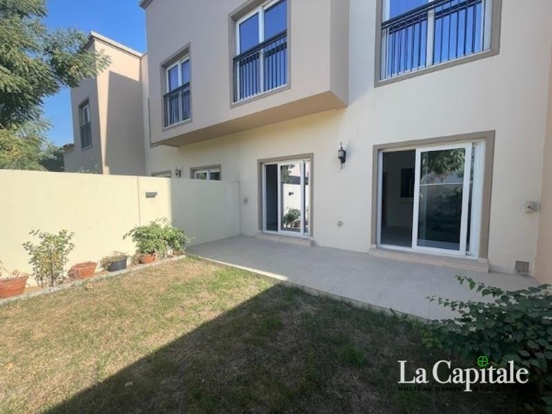 SINGLE ROW | BIG PLOT SIZE | PRIME LOCATION