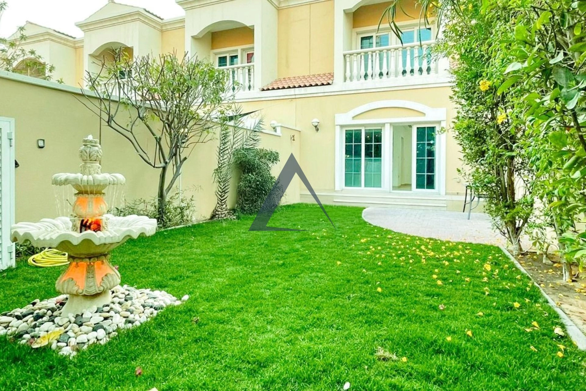 Elegant 1BR Converted Hallway | Massive Garden - copy