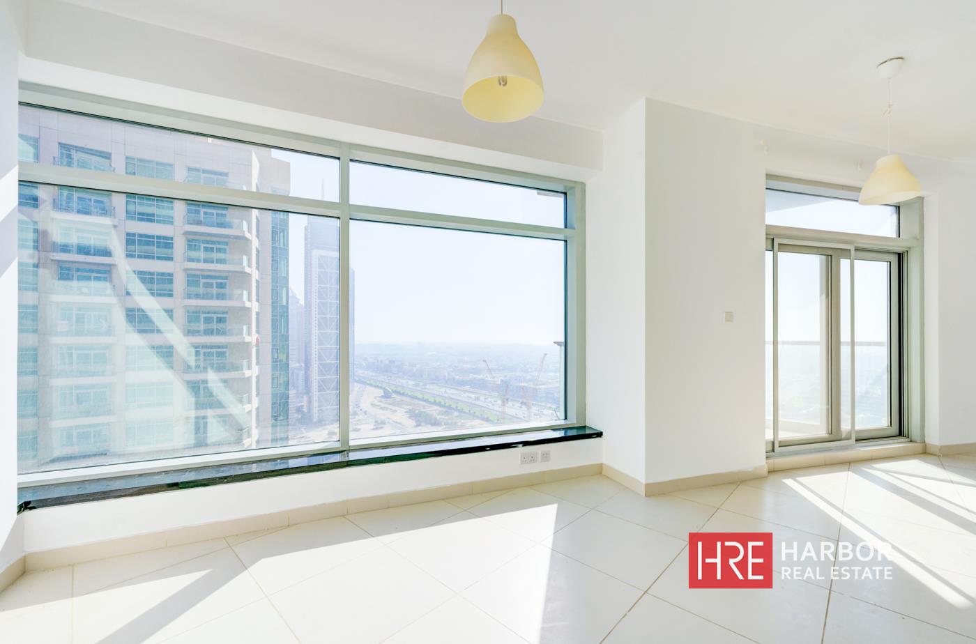 Large 1BR | Sheikh Zayed Road View | Higher Floor