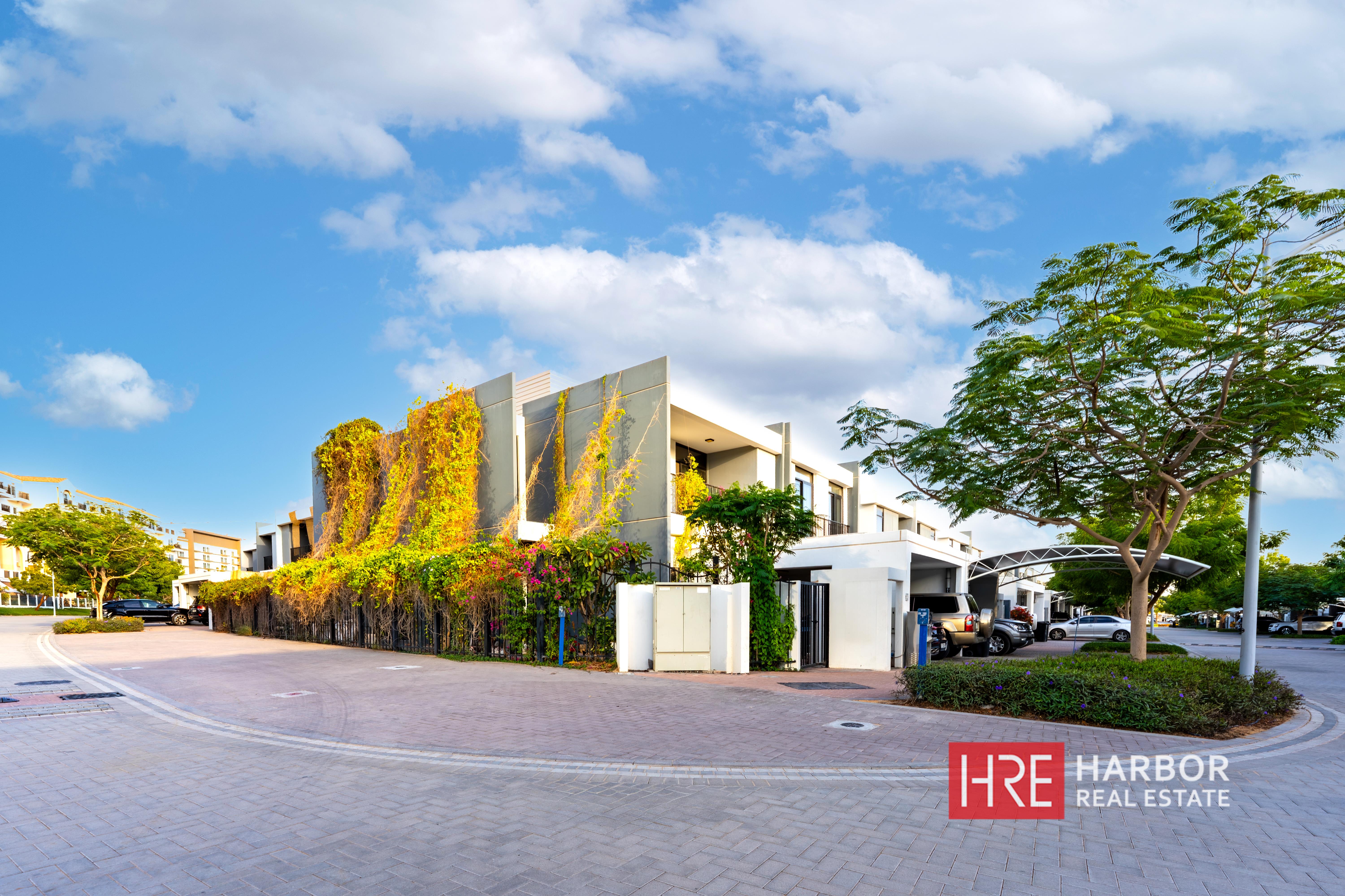 Corner Plot 4BR Villa | Upgraded | Move-In Ready