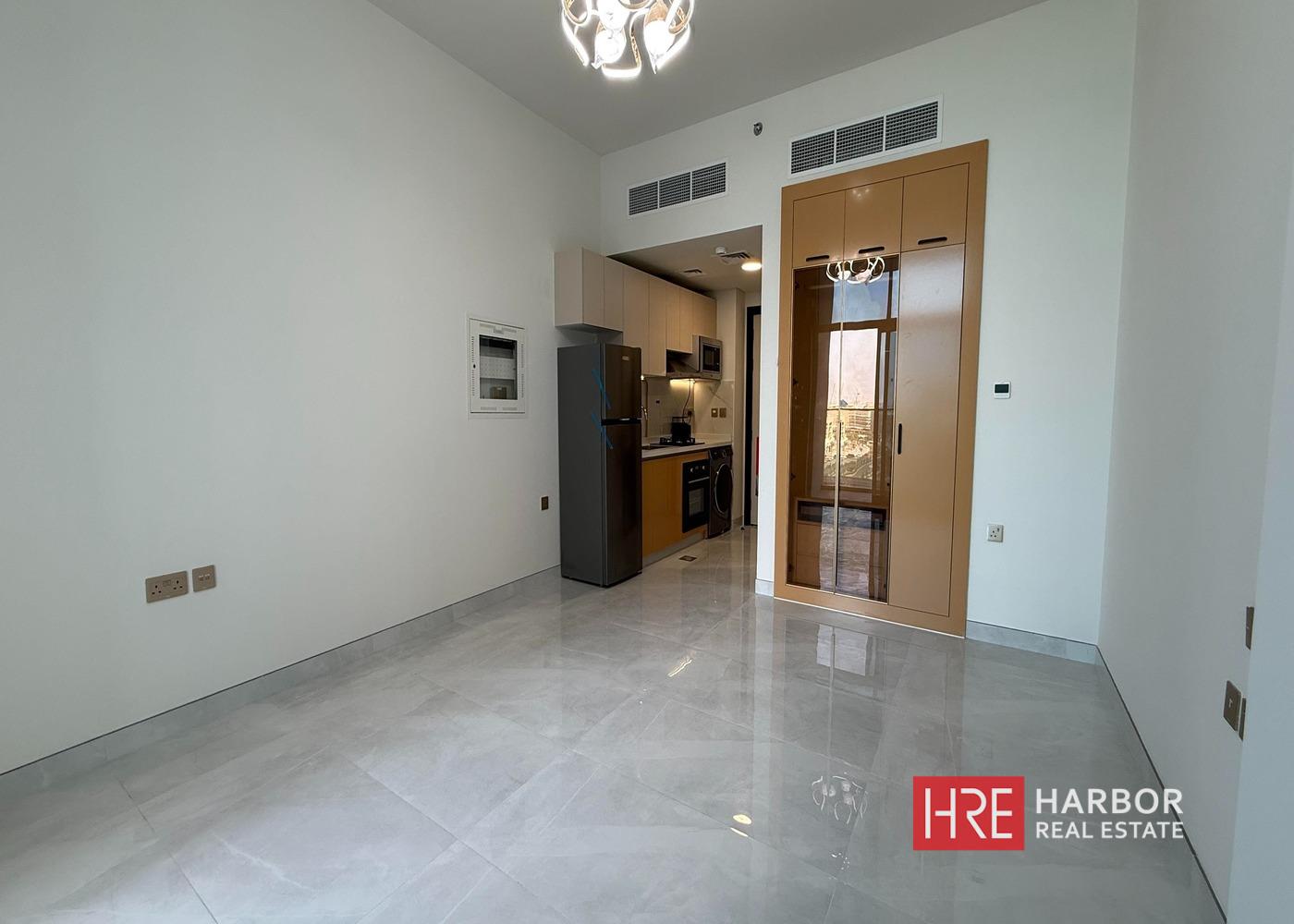 Brand New | Semi-Furnished | Amenities View