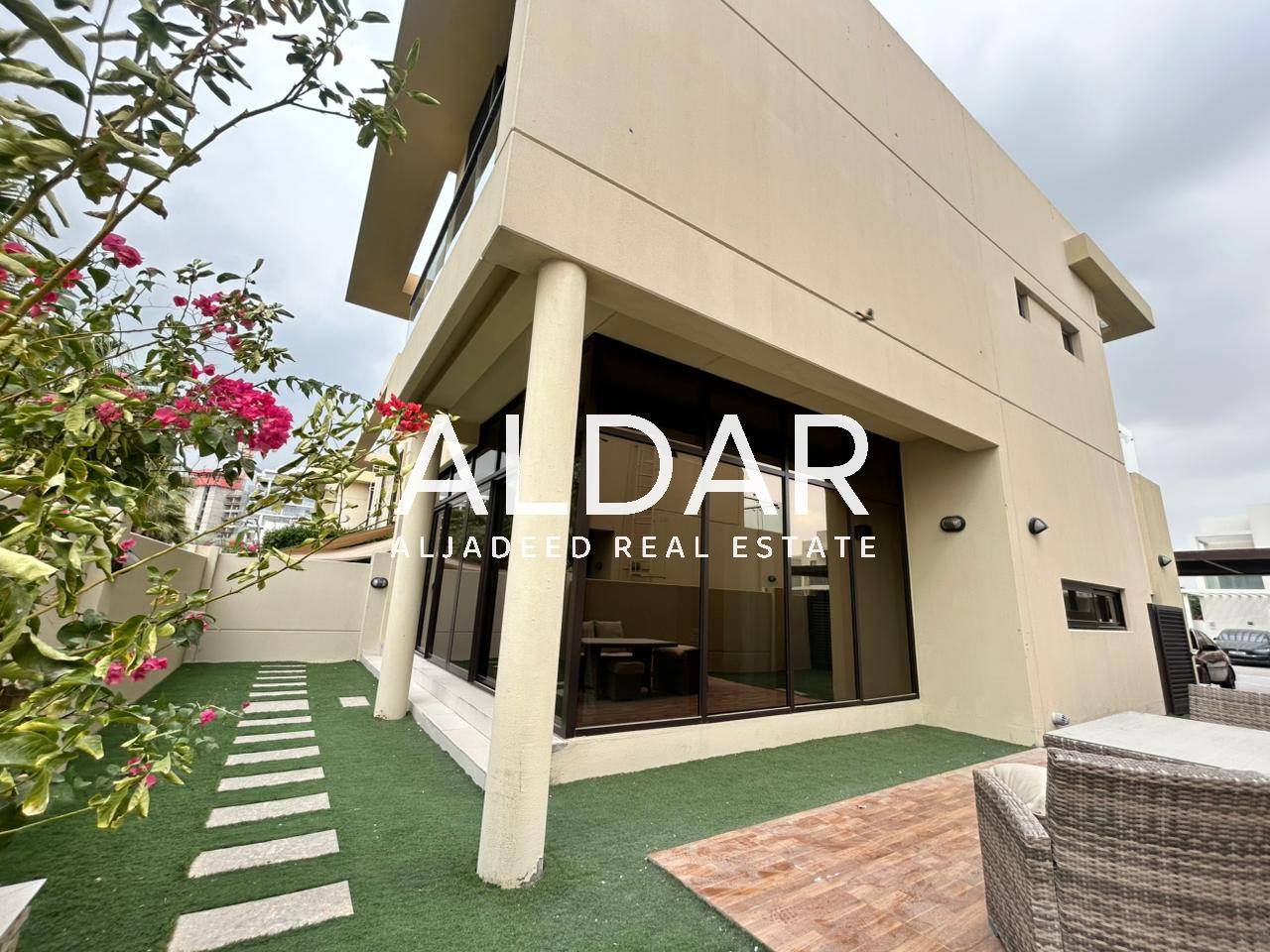 Single Row | Vacant | THM | Near Park | Maid Room