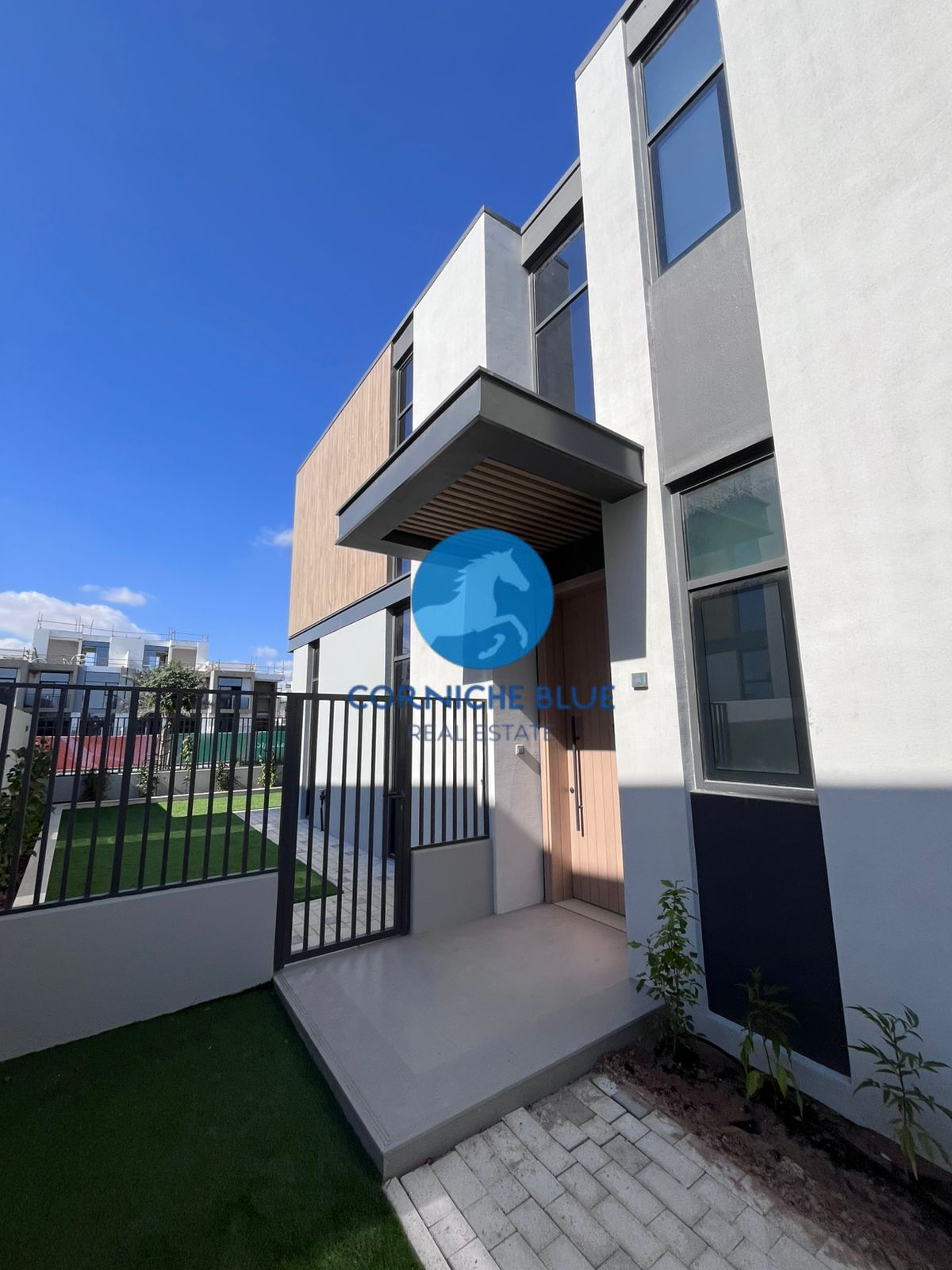 4 Bed + Maids | Ready to Move | Single Row