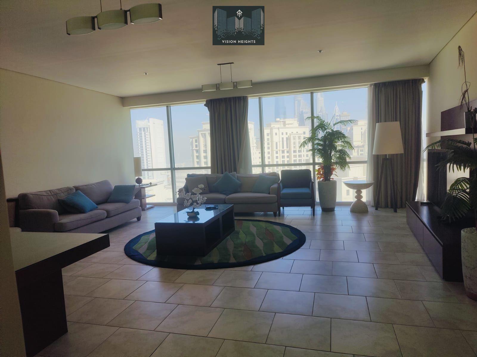 Luxury 4-Bedroom Apartment with maid's room for Rent in Dubai Marina