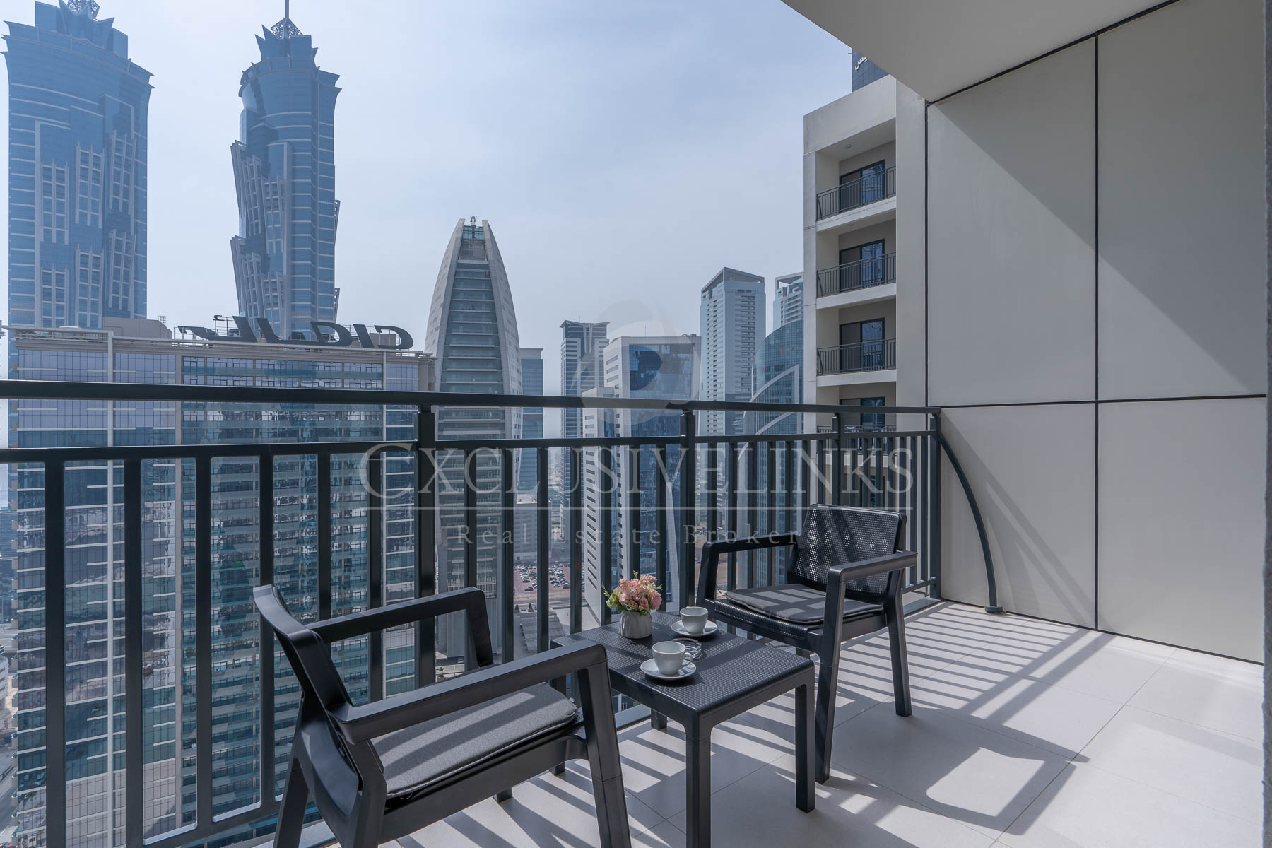Fully Furnished | Bright | Vacant