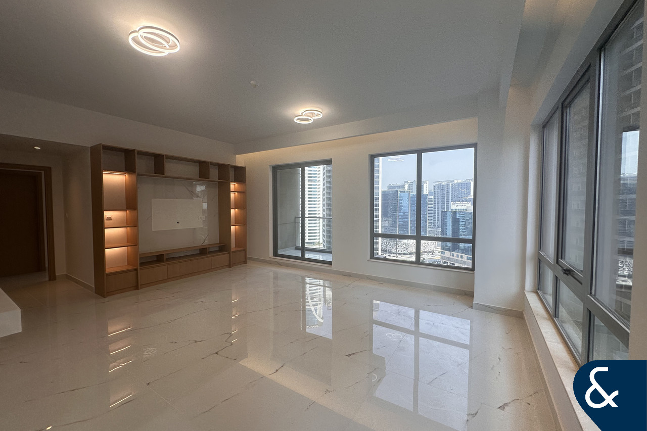 Unfurnished |Fully Upgraded | Great Location