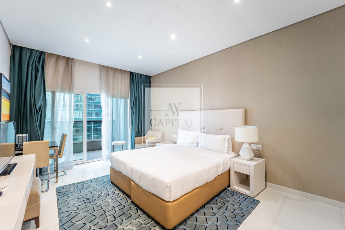 Exclusive | High Floor | Vacant | With Balcony