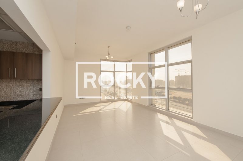 Spacious 2BR Apt | Balcony + Amenities | DSO