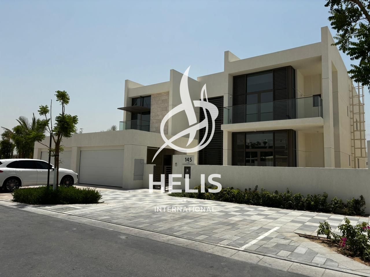 Ultra-Modern Executive Villa | Ready to Move | Prime Plot