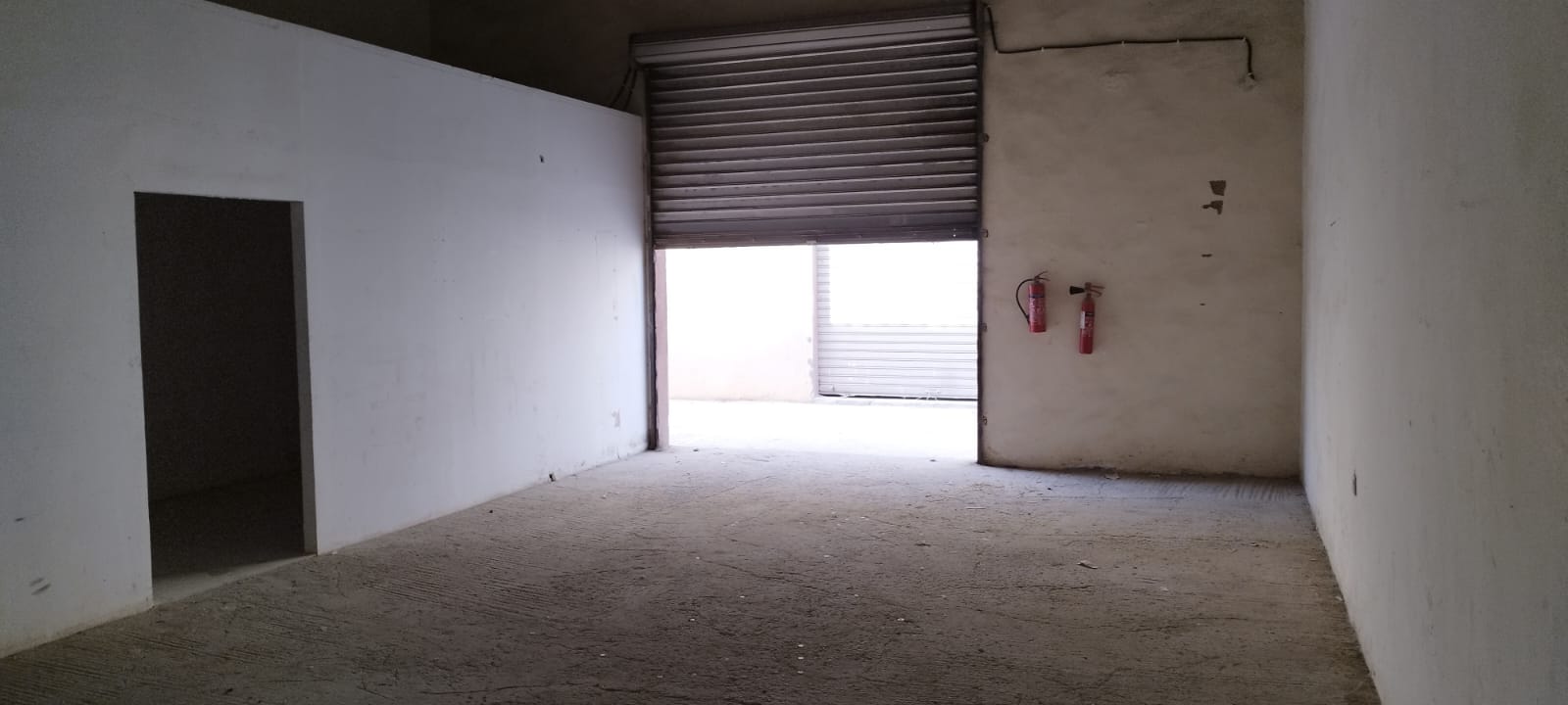 1000 Sq Ft Warehouse in Old Sajaa Area