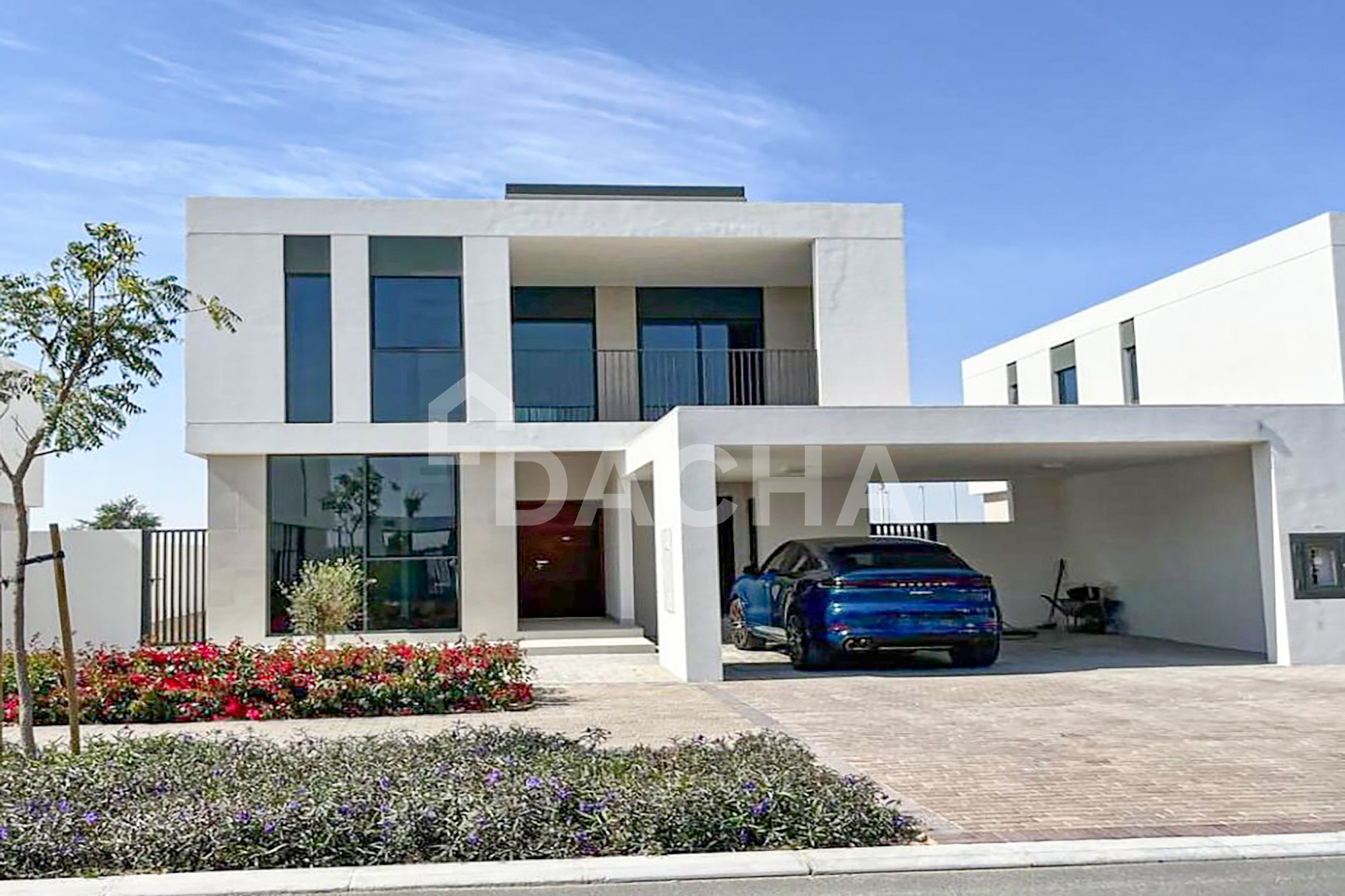 Single Row | Golf Course Backing | Landscaped