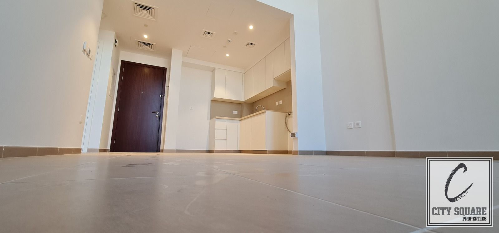 Available soon I Community view I Higher floor
