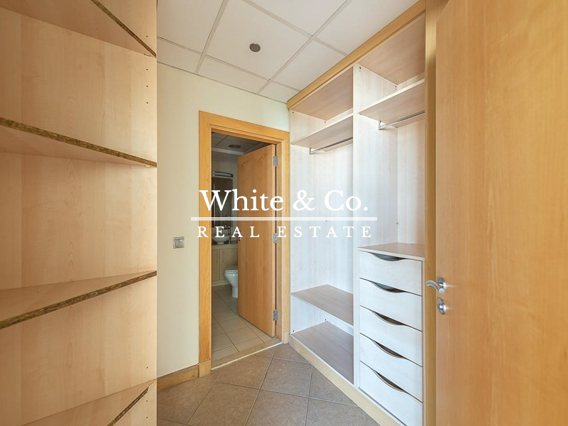 1 Bedroom | Fully Furnished | Vacant Apr