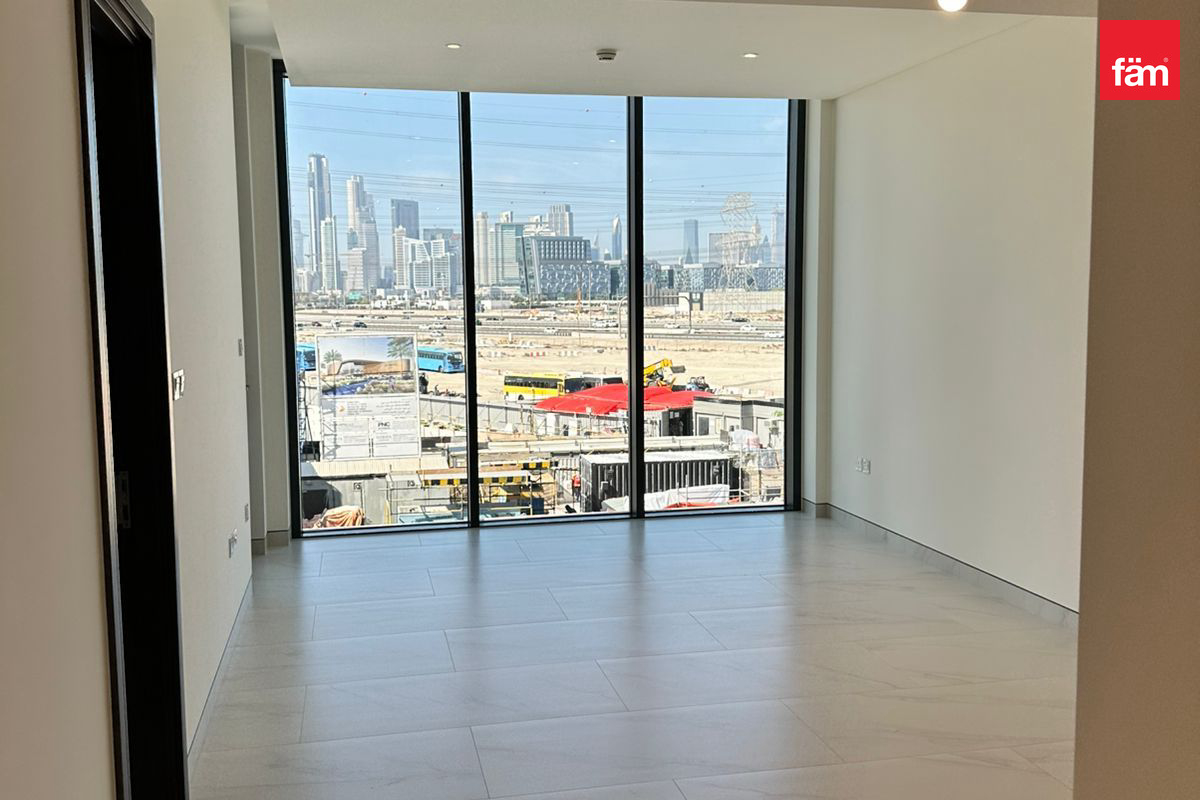 Dubai Skyline View | 2 Year PHPP | Brand new