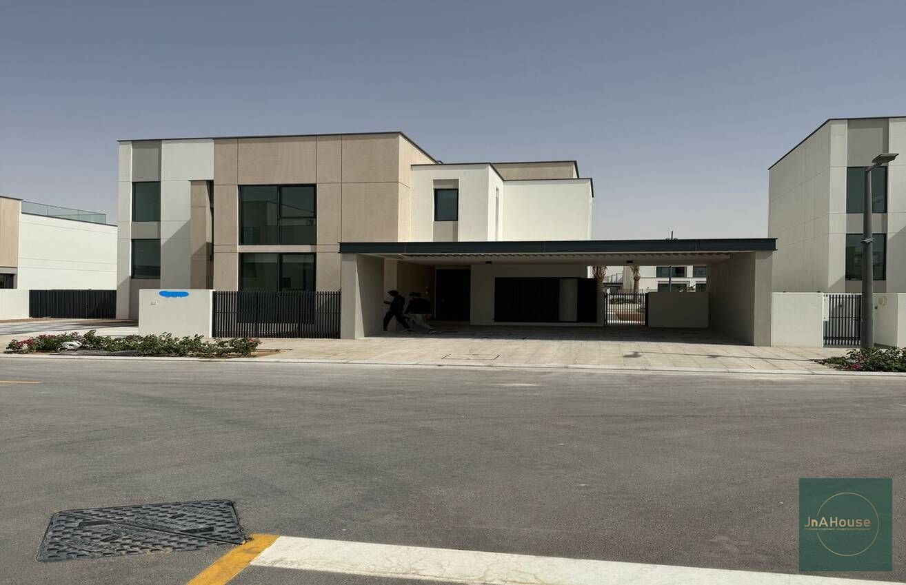 Ready to Move in | Prime Location | Modern Finish