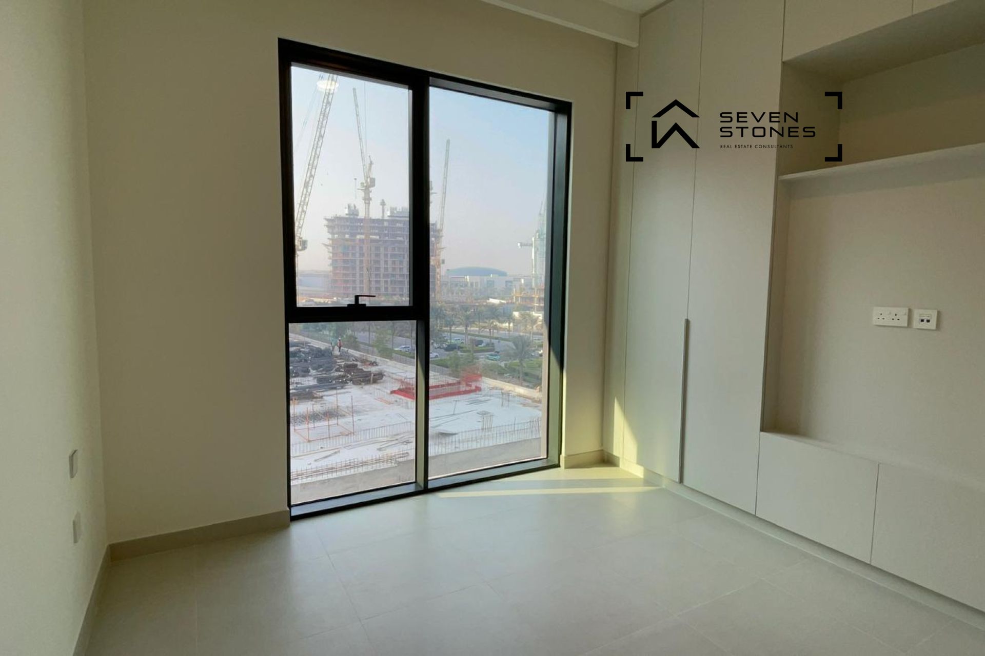 Ready to Move-in | Low Floor | Prime Location